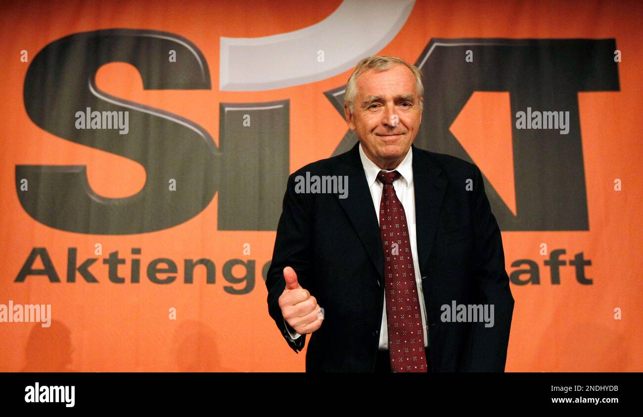 Erich Sixt, CEO of the German car rental company Sixt AG arrives for the annual shareholders meeting in Munich, southern Germany, on Thursday, June 17, 2010. (AP Photo/Matthias Schrader) Stockfoto