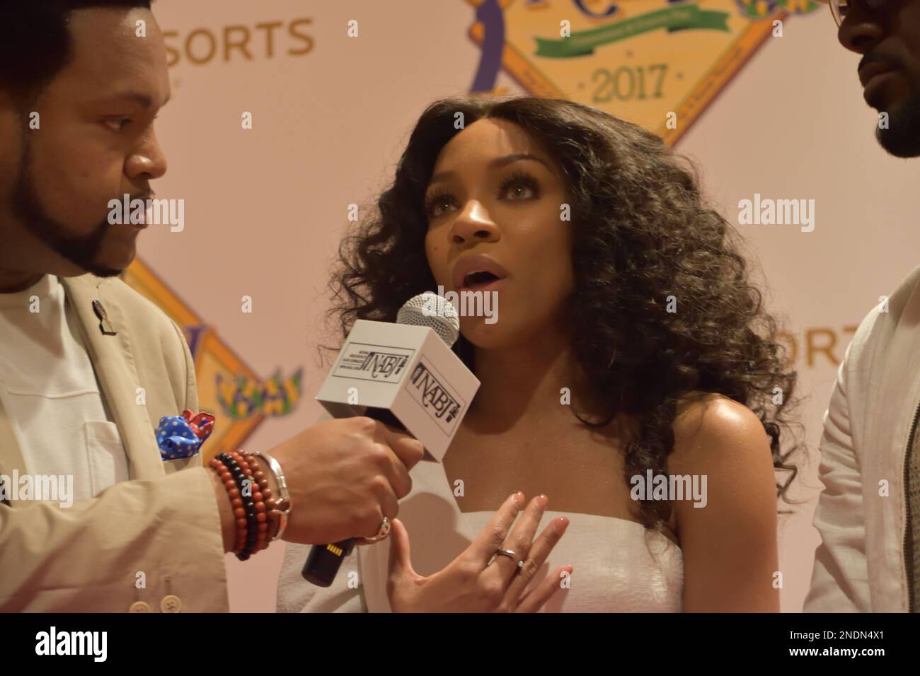 Lil Mama spricht über die Hauptrolle im TV One's When Love Kills auf der NABJ Convention 2017 in New Orleans. Stockfoto