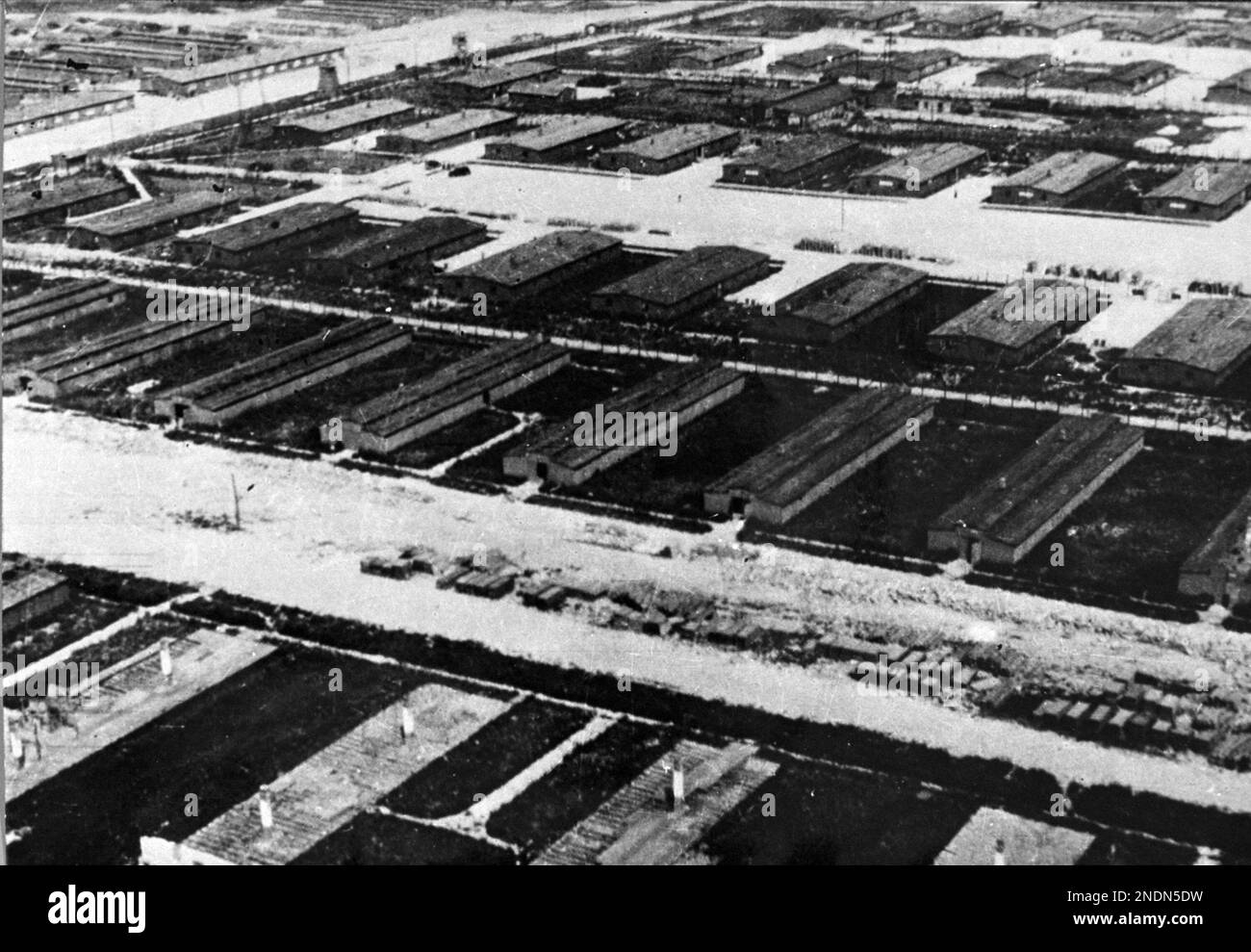 Das Konzentrationslager Majdanek, das von den SS-Totenkopfverbänden betrieben wurde, war auch der Standort des Rüstungsunternehmens Deutsche Ausrüstungswerke (DAW), dessen Eigentümer und Betreiber die Schutzstaffel (SS) war. Stockfoto