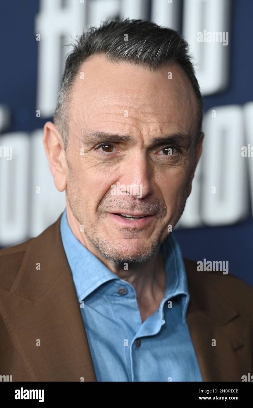 New York, USA. 15. Februar 2023. Schauspieler Hank Azaria nimmt an der „Hello Tomorrow!“ Teil Premiere der Apple TV-Serie, New York, NY, 15. Februar 2023. (Foto: Anthony Behar/Sipa USA) Guthaben: SIPA USA/Alamy Live News Stockfoto