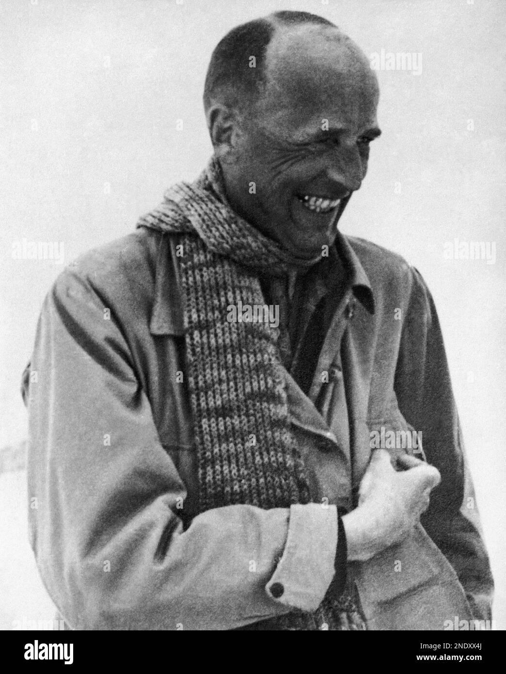 Count Julius Von Zech-Burkersroda, the Former German Minister in Holland (Netherlands) laughs in an undated photo, who claimed knowledge of an alleged reference by the Duke of Windsor to allied war council plans. His claim was made in a letter sent to the German Foreign Ministry, which the Ministry passed on to Hitler, after the start of World War II. (AP Photo) Stockfoto
