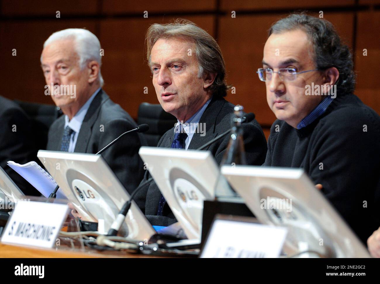 From left, lawyer Franzo Grande Stevens, Fiat automaker spokesman Luca ...