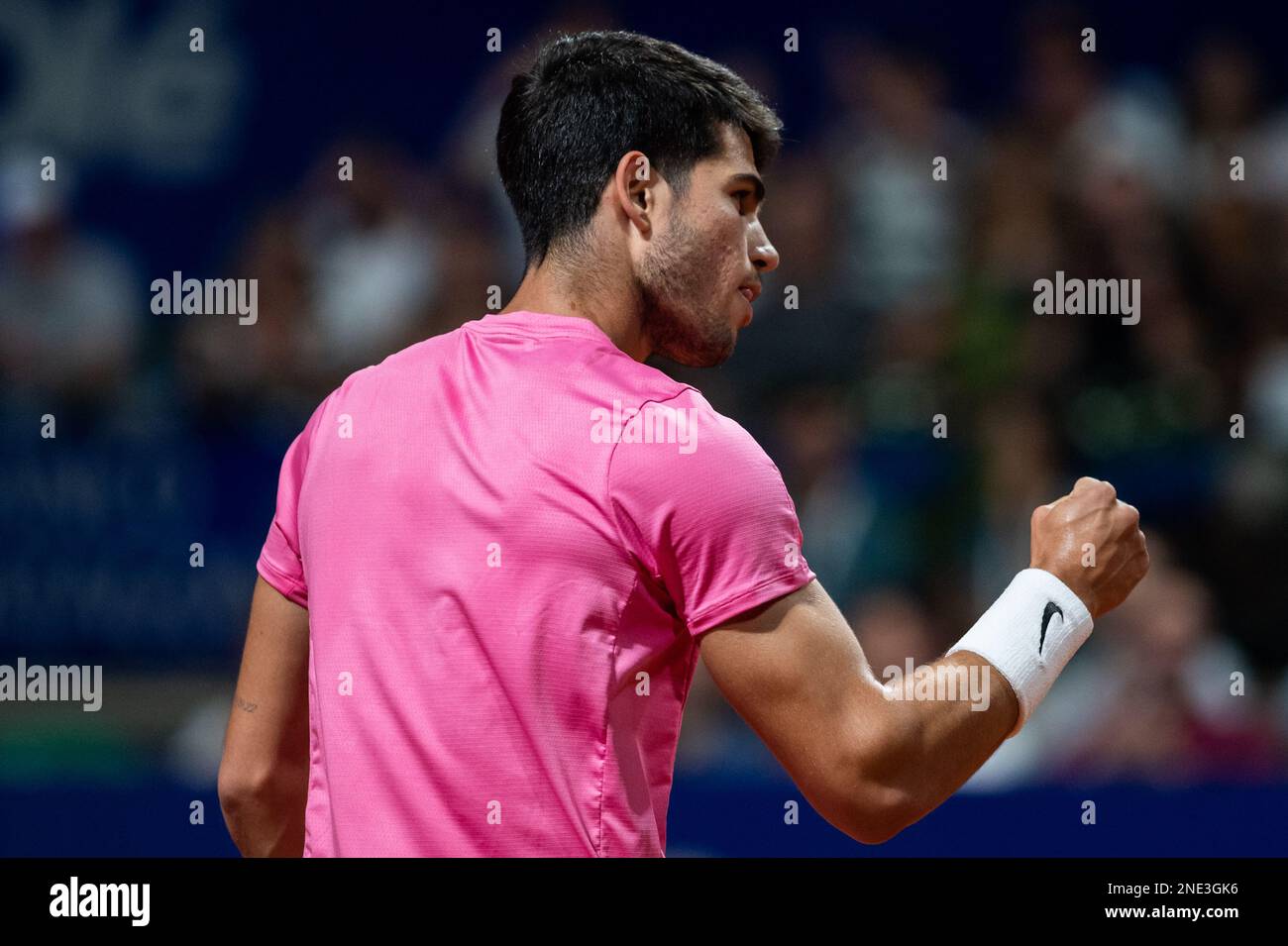 Buenos Aires, Argentinien. 15. Februar 2023. Carlos Alcaraz aus Spanien in Aktion während Runde 16 Singles des ATP 250 Argentina Open 2023 Spiels gegen Laslo Djere aus Serbien im Lawn Tennis Club Buenos Aires. Endergebnis: Carlos Alcaraz 2:1 Laslo Djere. (Foto: Manuel Cortina/SOPA Images/Sipa USA) Guthaben: SIPA USA/Alamy Live News Stockfoto