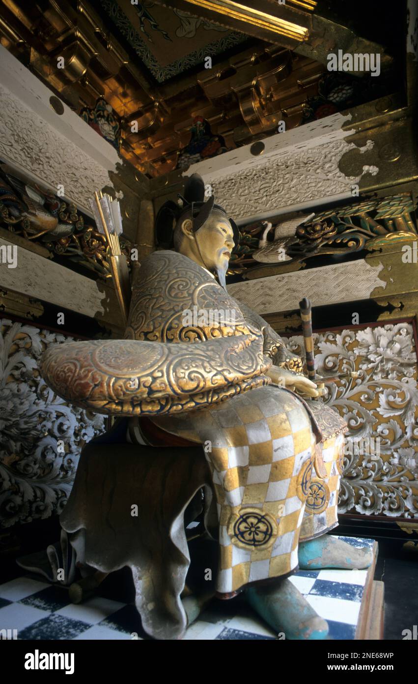 Japan, Tokio, Nikko Weltkulturerbe, Schutzkämpfer am Eingang zum Toshogu-Schrein. Nikko ist ca. 2 Stunden mit dem Zug von Tokio entfernt. Stockfoto