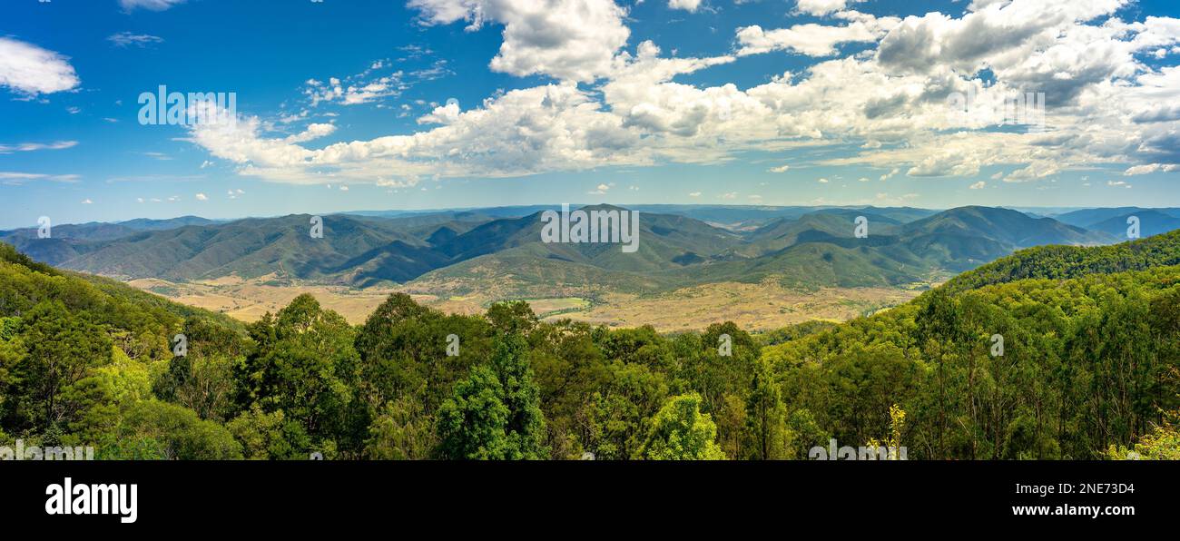 Malerische Aussicht auf das ländliche NSW vom Pioneer Lookout, New South Wales, Australien Stockfoto
