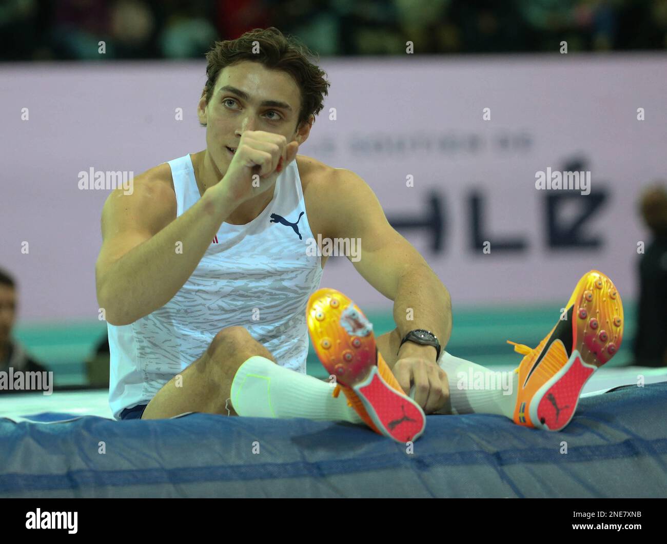 Armand Duplantis von Schweden anlässlich des Treffens Hauts-de-France Pas-de-Calais Liévin 2023, World Athletics Indoor Tour am 15. Februar 2023 in Lievin, Frankreich. Foto: Laurent Lairys/ABACAPRESS.COM Stockfoto