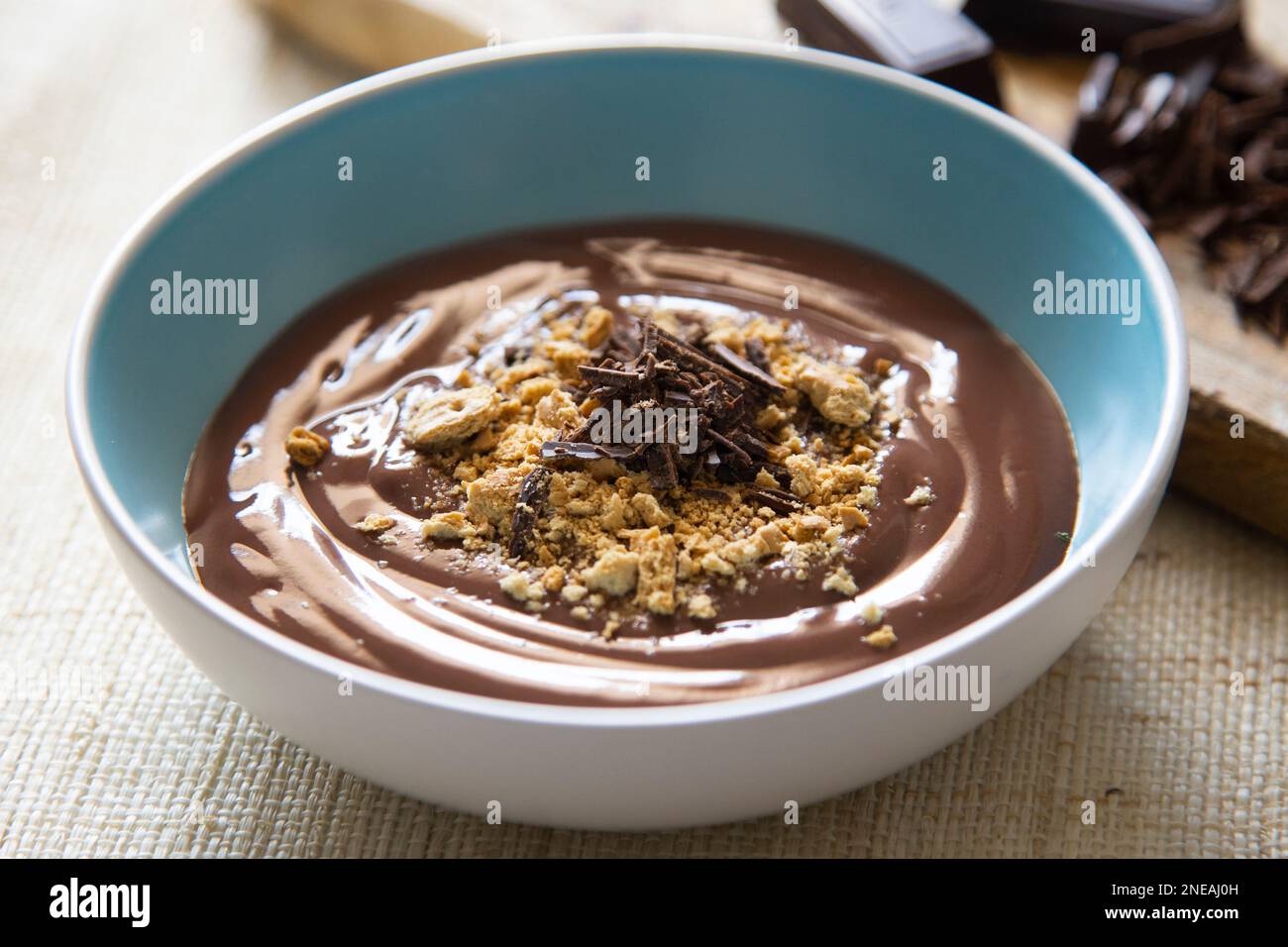 Hausgemachte Schokoladencreme aus reinem Kakao. Stockfoto