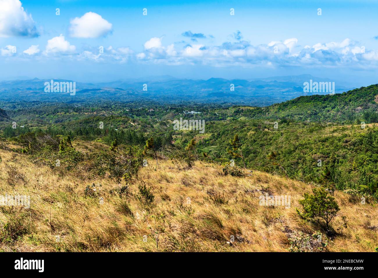 Blick auf das Anton Valley auf der Fahrt nach El Valle in Panama. Stockfoto