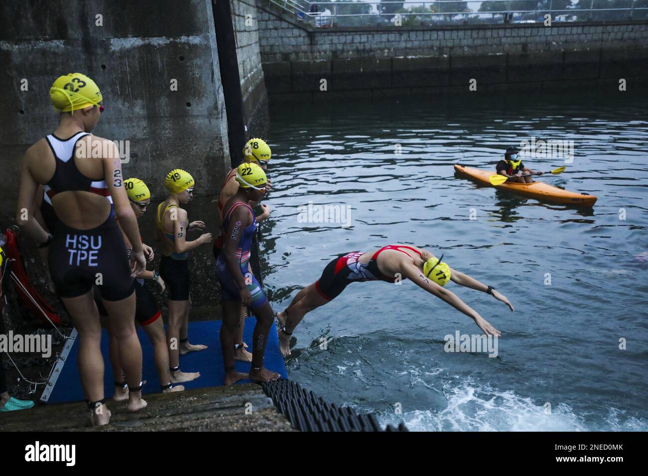 Asiatische Jugend-Triathlon-Meisterschaften in Tai Mei Tuk, Tai Po. 27NOV22 SCMP/Xiaomei Chen Stockfoto