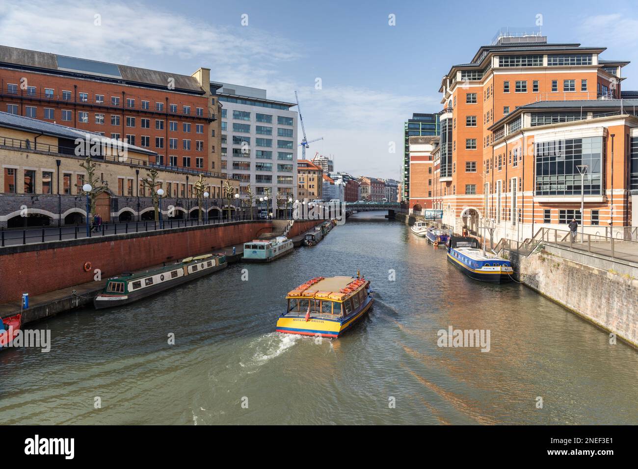 Templeback -Temple Quay Gewerbegebiet neben dem Fluss Avon Bristol City Centre, England, Großbritannien Stockfoto