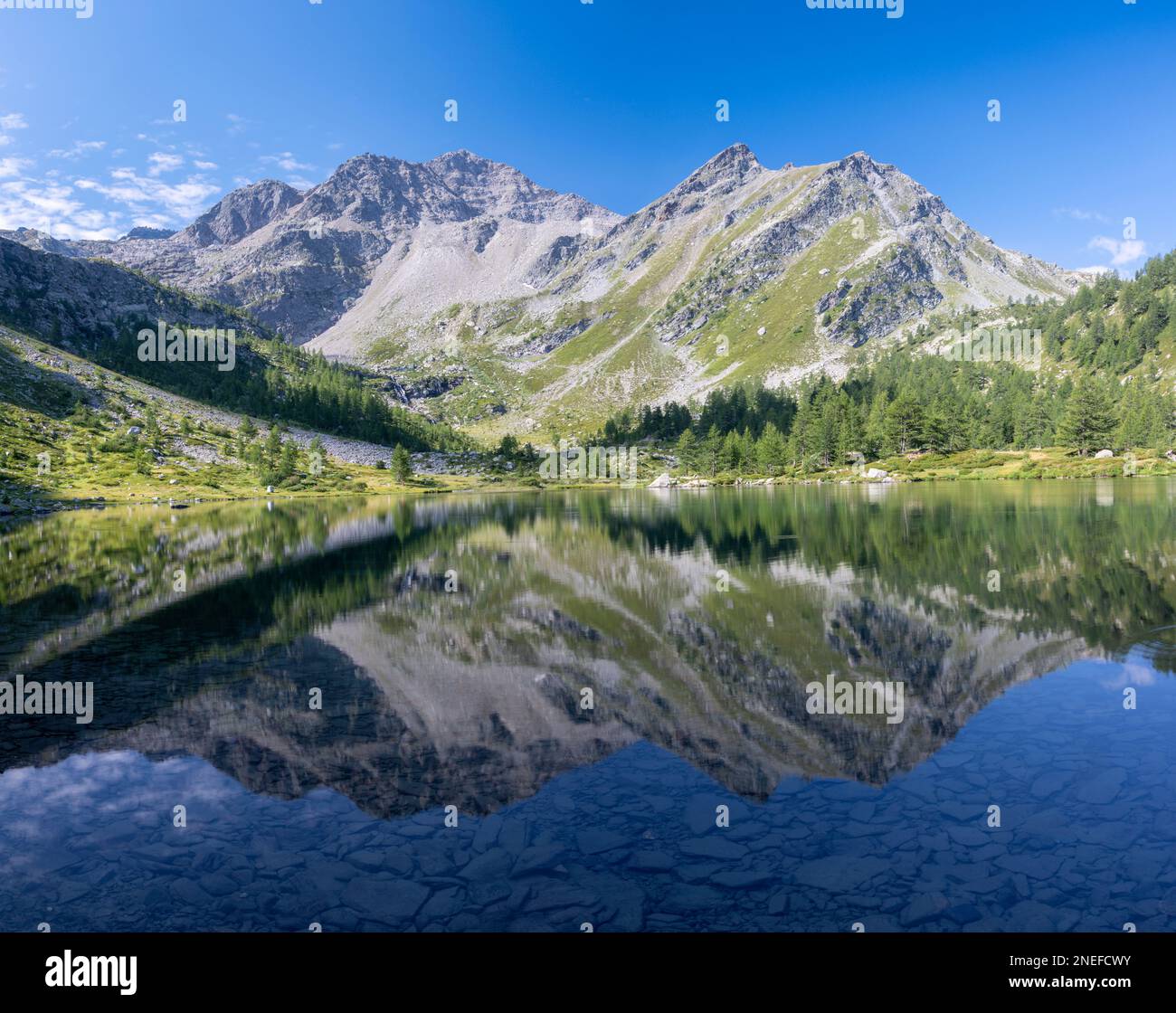 Die Landschaft am Lago d Arpy See. Stockfoto