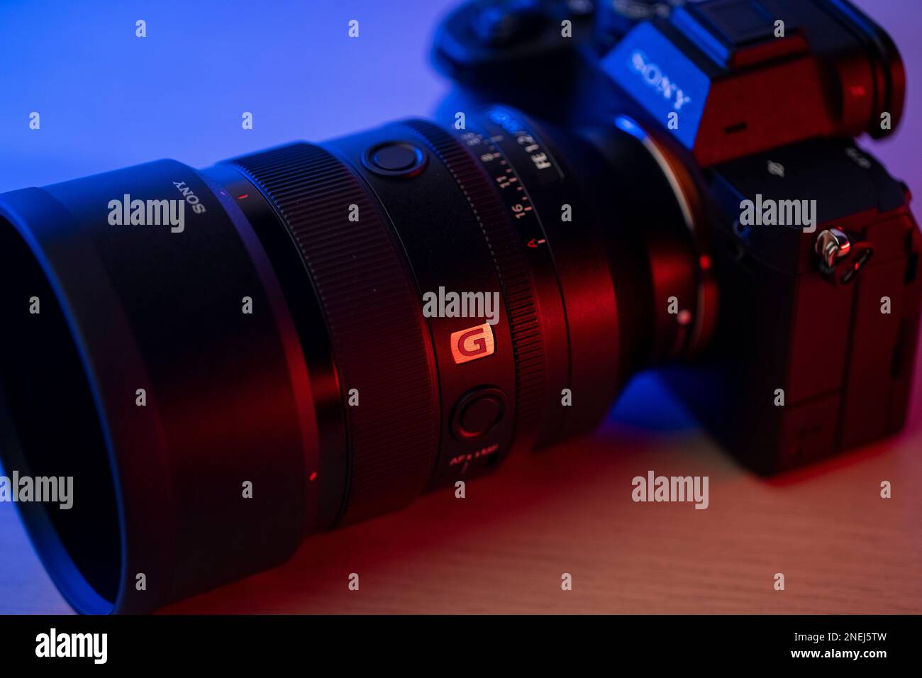 Sony Alpha A7 IV Hybrid MILC Spiegellose Vollformatkamera, Kameragehäuse. Die beste spiegellose Kamera mit modernster Technologie Stockfoto