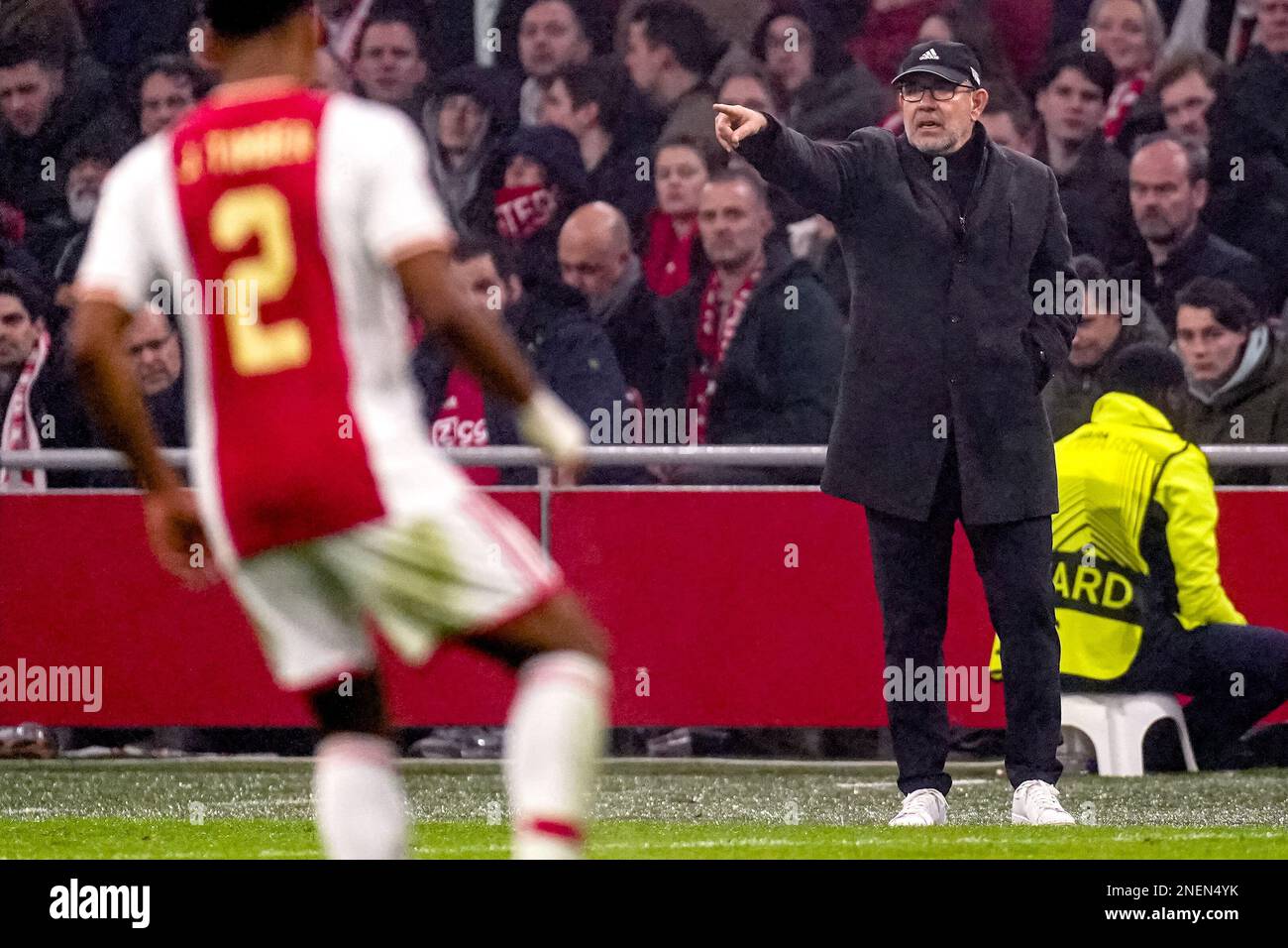 AMSTERDAM, NIEDERLANDE - FEBRUAR 16: Head Coach Urs Fischer vom FC Union Berlin während des Europa League Play-off, 1.-teiliges Match zwischen Ajax und FC Union Berlin in der Johan Cruijff Arena am 16. Februar 2023 in Amsterdam, Niederlande (Foto von Joris Verwijst/Orange Pictures) Stockfoto