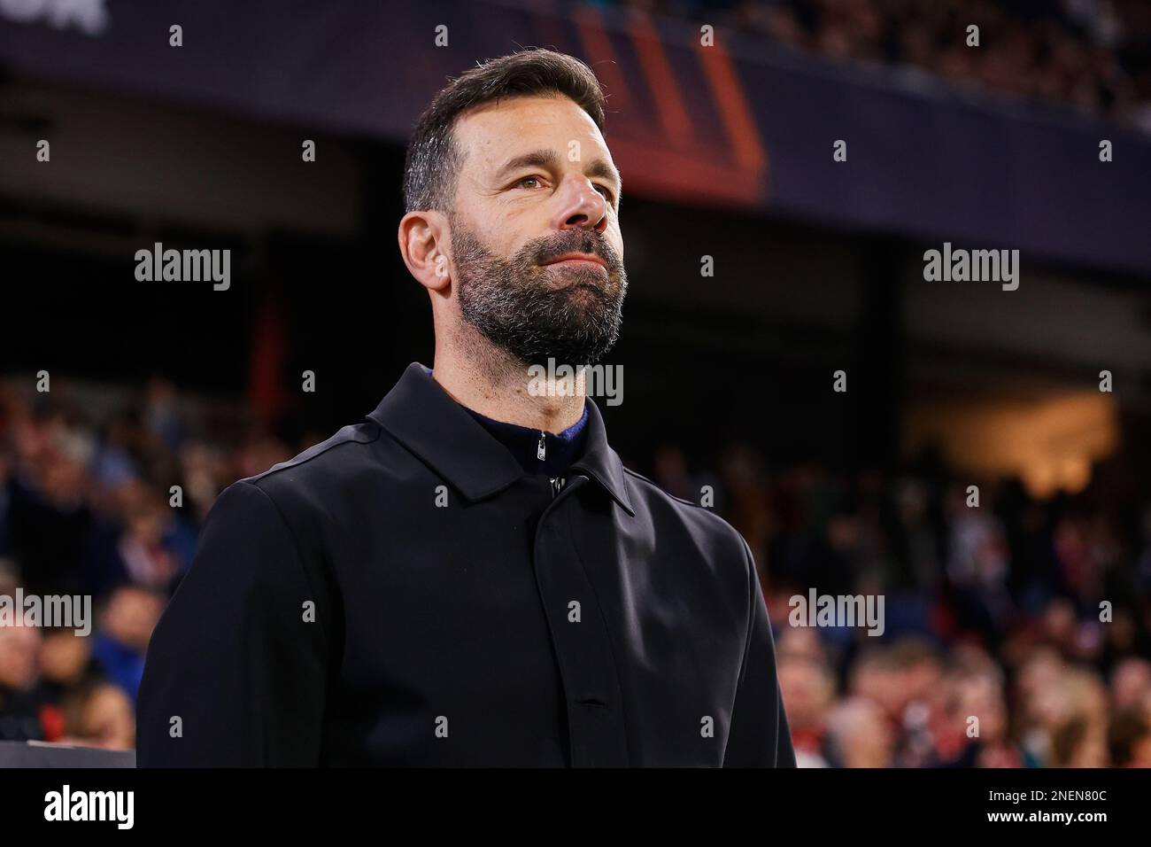 Sevilla, Spanien. 16. Februar 2023. Cheftrainer Ruud van Nistelrooy von PSV Eindhoven, der während des Spiels der UEFA Europa League zwischen dem FC Sevilla und PSV Eindhoven im Estadio Ramon Sanchez Pizjuan in Sevilla gesehen wurde. (Foto: Gonzales Photo/Alamy Live News Stockfoto