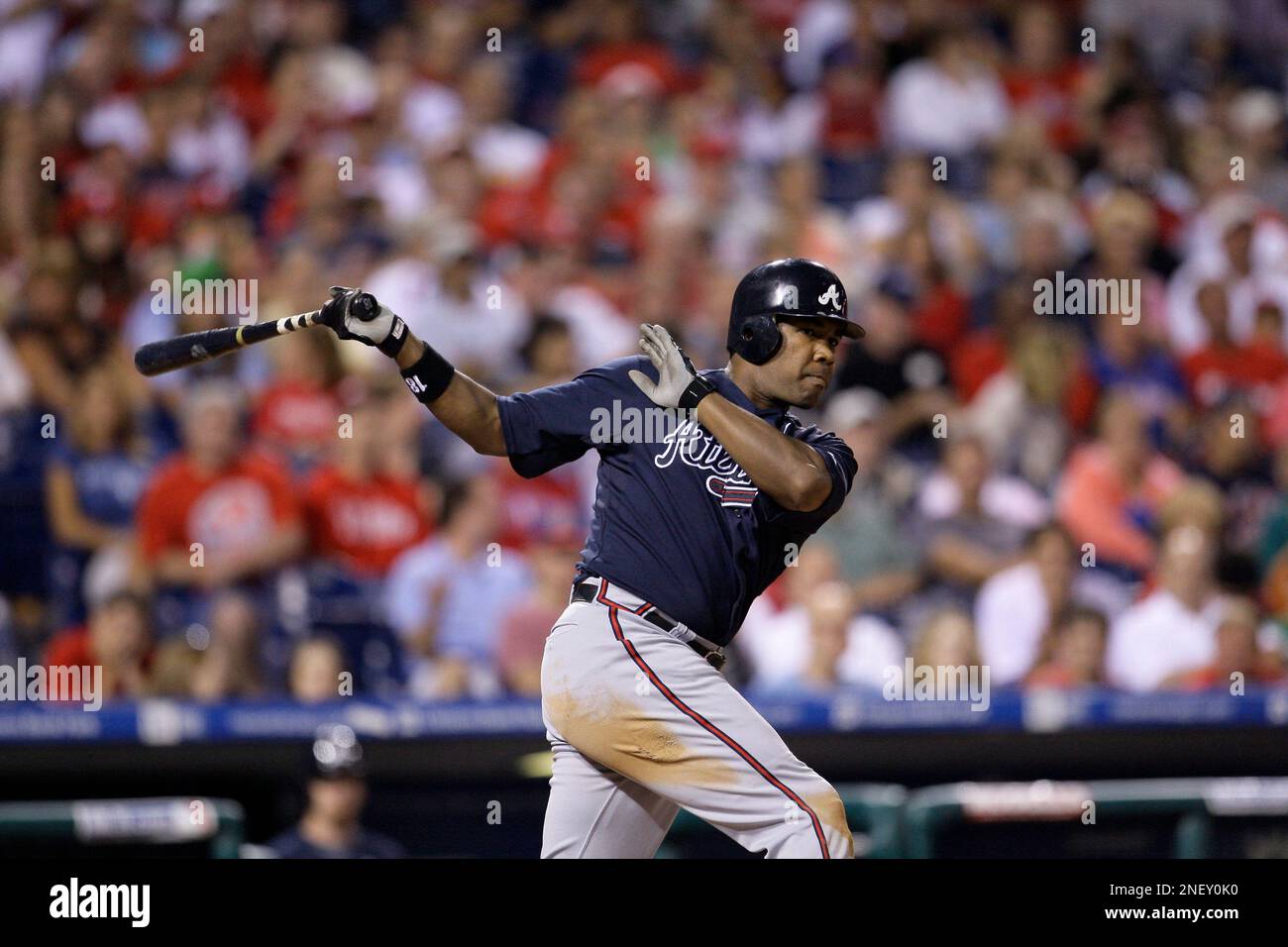 Atlanta Braves left fielder Garret Anderson during a baseball game against the Philadelphia Phillies, Sunday, Aug. 30, 2009, in Philadelphia. (AP Photo/Matt Slocum) Stockfoto