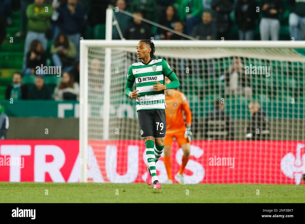 Lissabon, Portugal. 16. Februar 2023. Youssef Chermiti (SportingCP) Fußball : UEFA Europa League Knock-out Spiel 1. Spielbeine zwischen dem Sporting Clube de Portugal 1-1 FC Midtjylland im Estadio Jose Alvalade in Lissabon, Portugal . Kredit: Mutsu Kawamori/AFLO/Alamy Live News Stockfoto