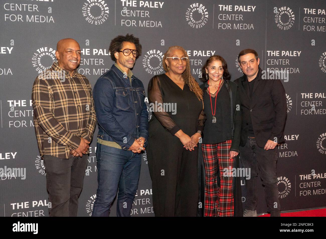 New York, Usa. 16. Februar 2023. Ralph McDaniels, Touré, Lisa Cortés, Julie Anderson und Antonino D'Ambrosio besuchen im Paley Museum in New York City „The Storytellers:?Maintain the Legacy of Iconic Black Musicians“. Kredit: SOPA Images Limited/Alamy Live News Stockfoto