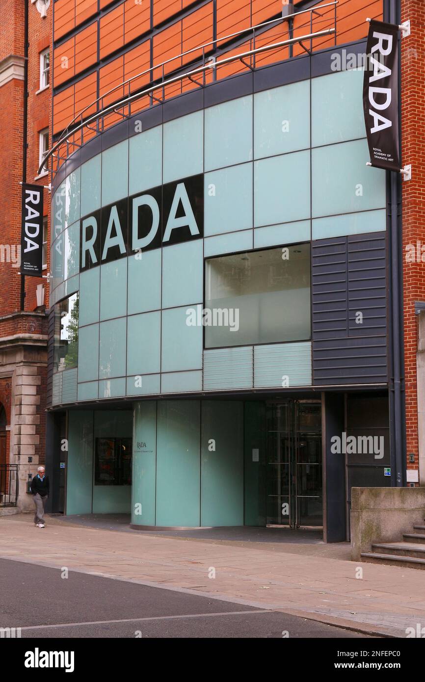 LONDON, Großbritannien - 6. JULI 2016: Theater des Königlichen Akademie der Dramatischen Kunst (RADA) in London, UK. Das Theater Schule wurde 1904 gegründet. Stockfoto