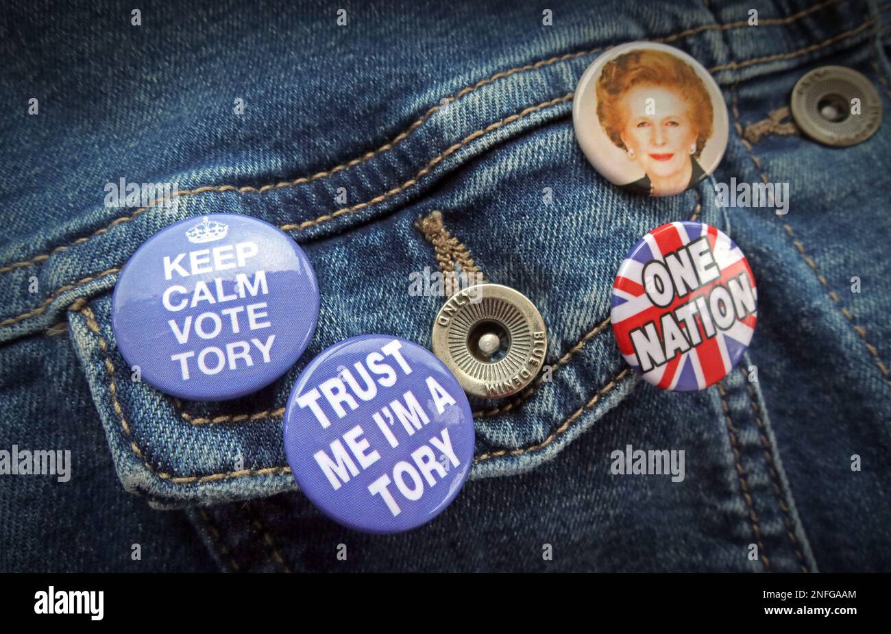 Thatchers wirtschaftliches Erbe, zerstört von Johnson, May, Truss und Sunak Tories, nicht mehr wählbar, aber es gibt immer noch Fans Stockfoto