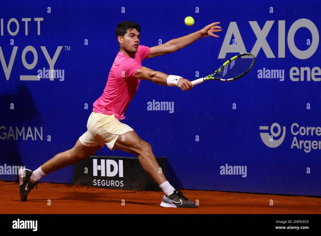 Carlos Alcaráz Tenista Español en el ATP de Buenos Aires Stockfoto