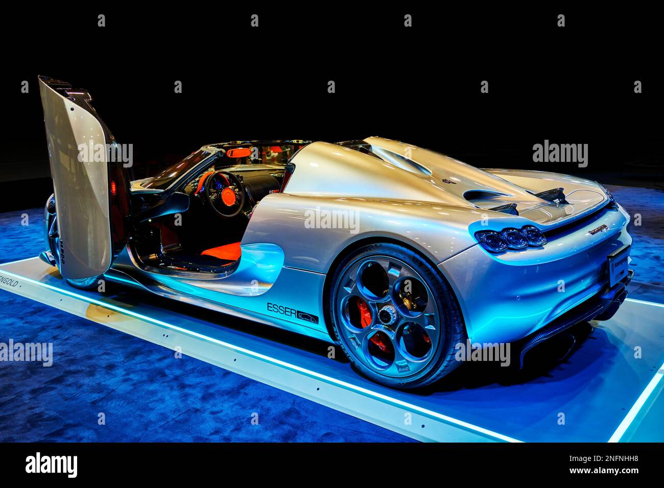 Koenigsegg CC850 High-End-Supersportwagen mit extremer Leistung und offenen Flügeltüren, Essen, Deutschland, 5. Dezember 2022 Stockfoto