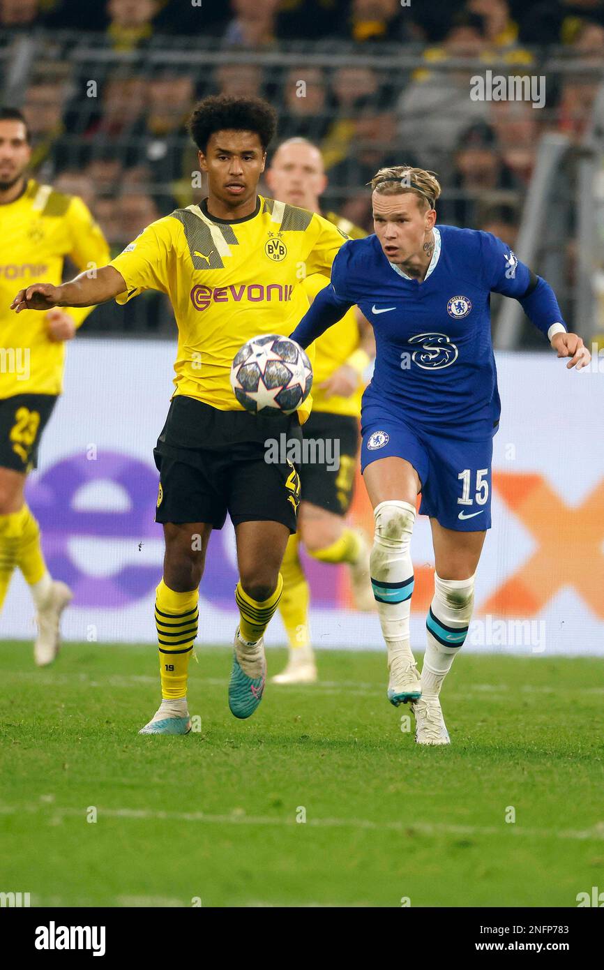 Dortmund, Deutschland, UEFA Champions League, Achtelfinale Borussia Dortmund : Chelsea FC 1-0 15. 02. 2023 im Signal-Iduna Park in Dortmund Karim ADEY Stockfoto