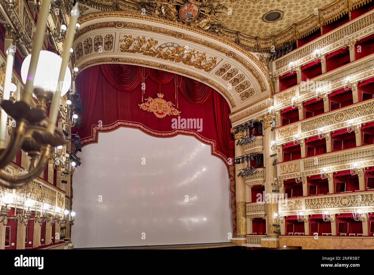 Neapel Kampanien Italien. Das Real Teatro di San Carlo (Königliches Theater von Saint Charles) Stockfoto