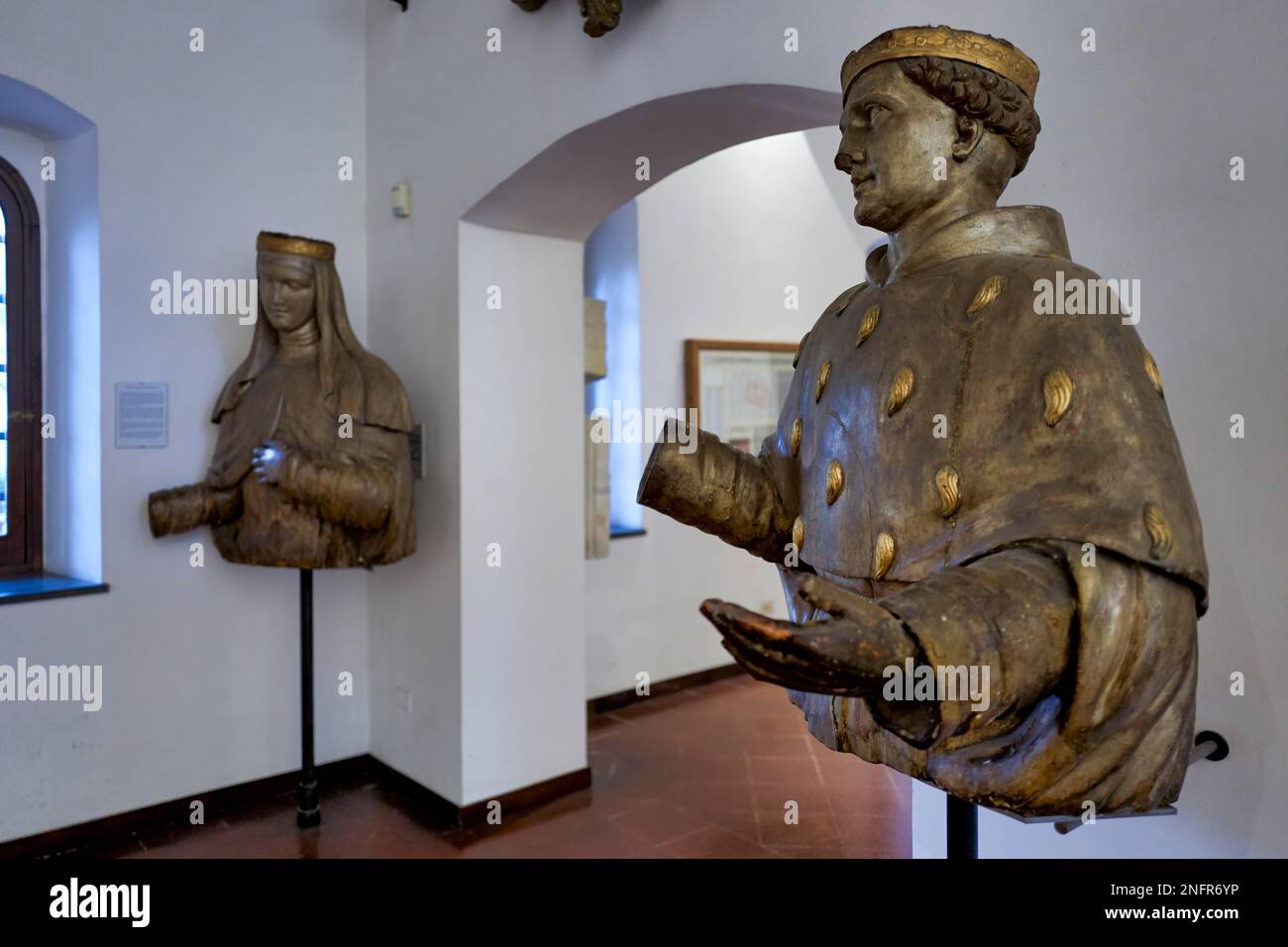 Neapel Kampanien Italien. Kirche Santa Chiara Basilika. Das Museum beherbergt Informationen über die Geschichte der Kirche, archäologische Befunde und Stockfoto