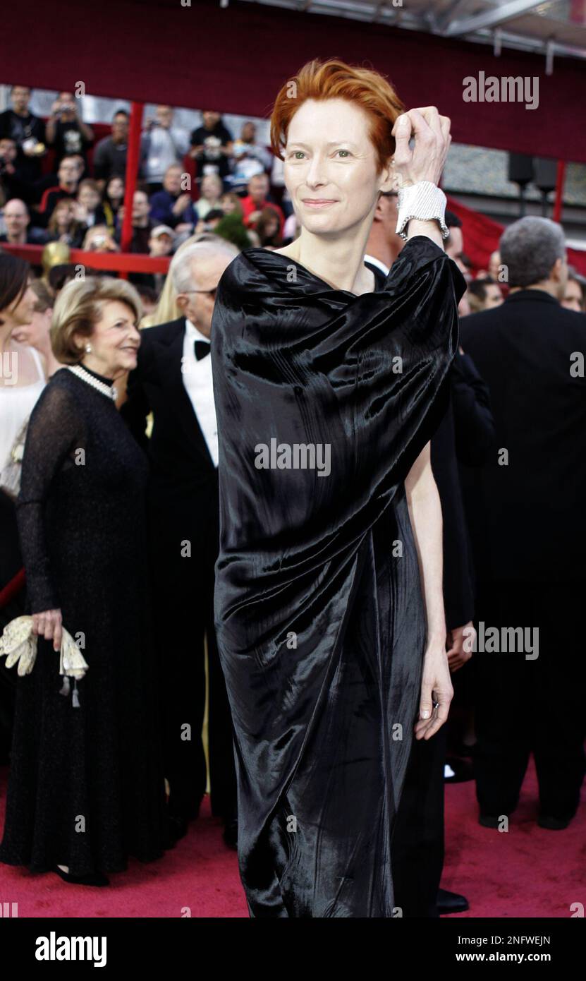 Actress Tilda Swinton arrives at the 80th Academy Awards at the Kodak Theatre in Los Angeles, Sunday, Feb. 24, 2008. (AP Photo/Amy Sancetta) Stockfoto