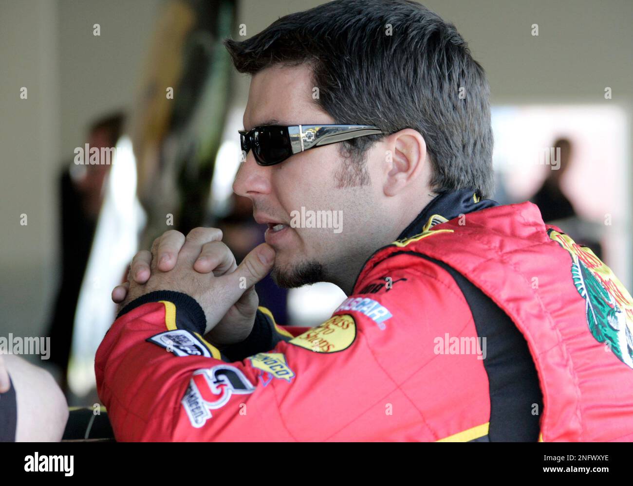 NASCAR driver Martin Turex Jr. in his garage during practice for the Budweiser Shootout auto race at the Daytona International Speedway in Daytona Beach, Fla., Friday, Feb. 8, 2008.(AP Photo/Terry Renna) Stockfoto
