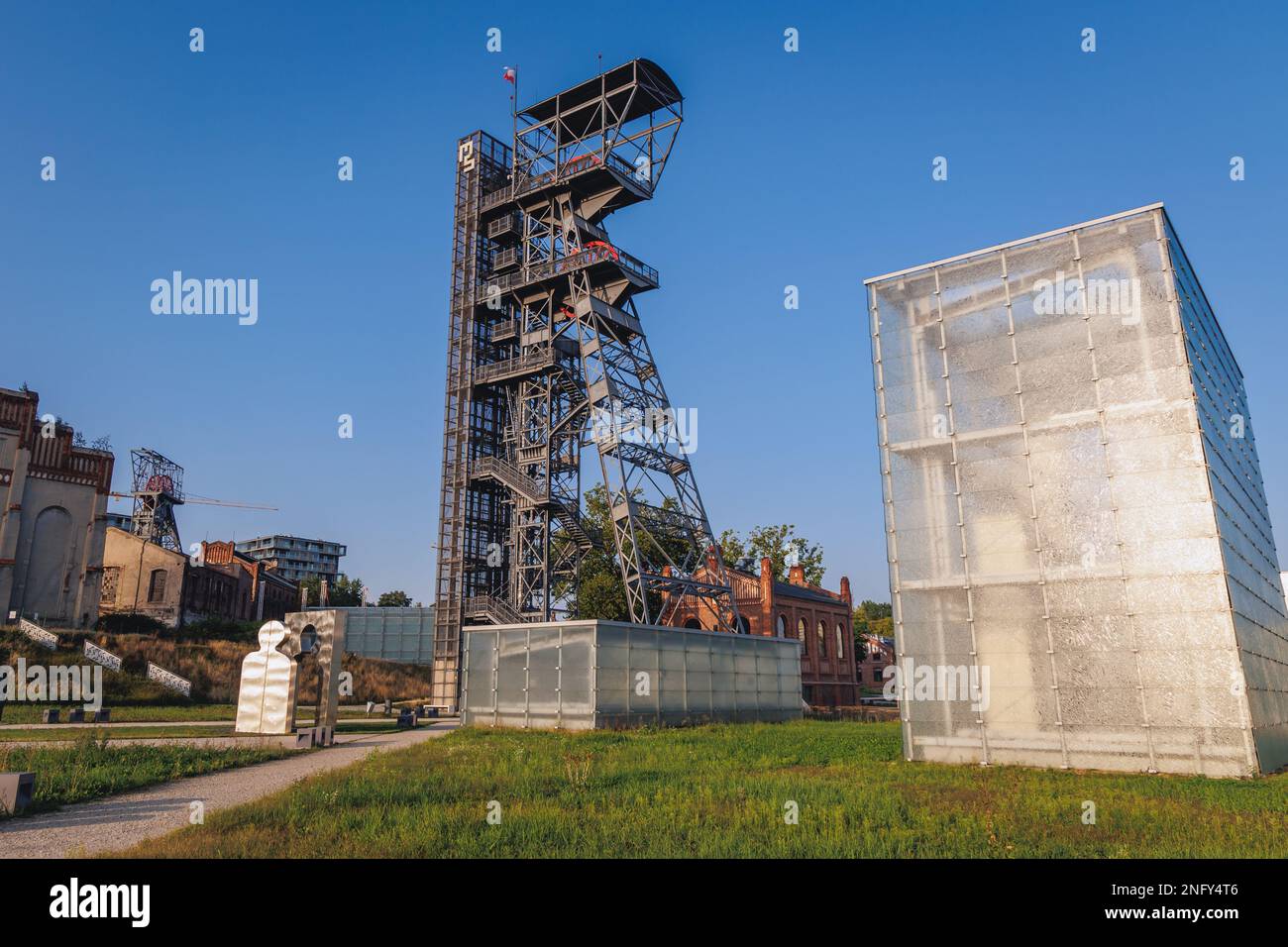 Turm of Shaft im Neuschlesischen Museum in der Gegend des ehemaligen Kohlebergwerks in Kattowitz, Schlesien in Polen Stockfoto