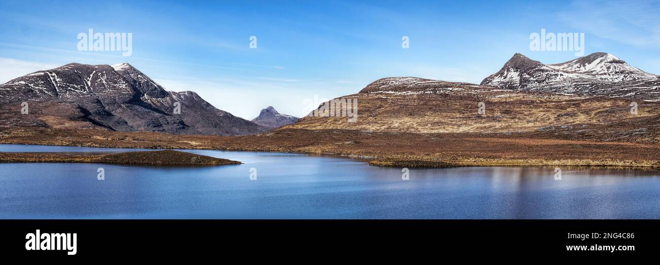 CUL Beag, Stac Pollaidh, cUL Mor und Lochan an AIS Stockfoto