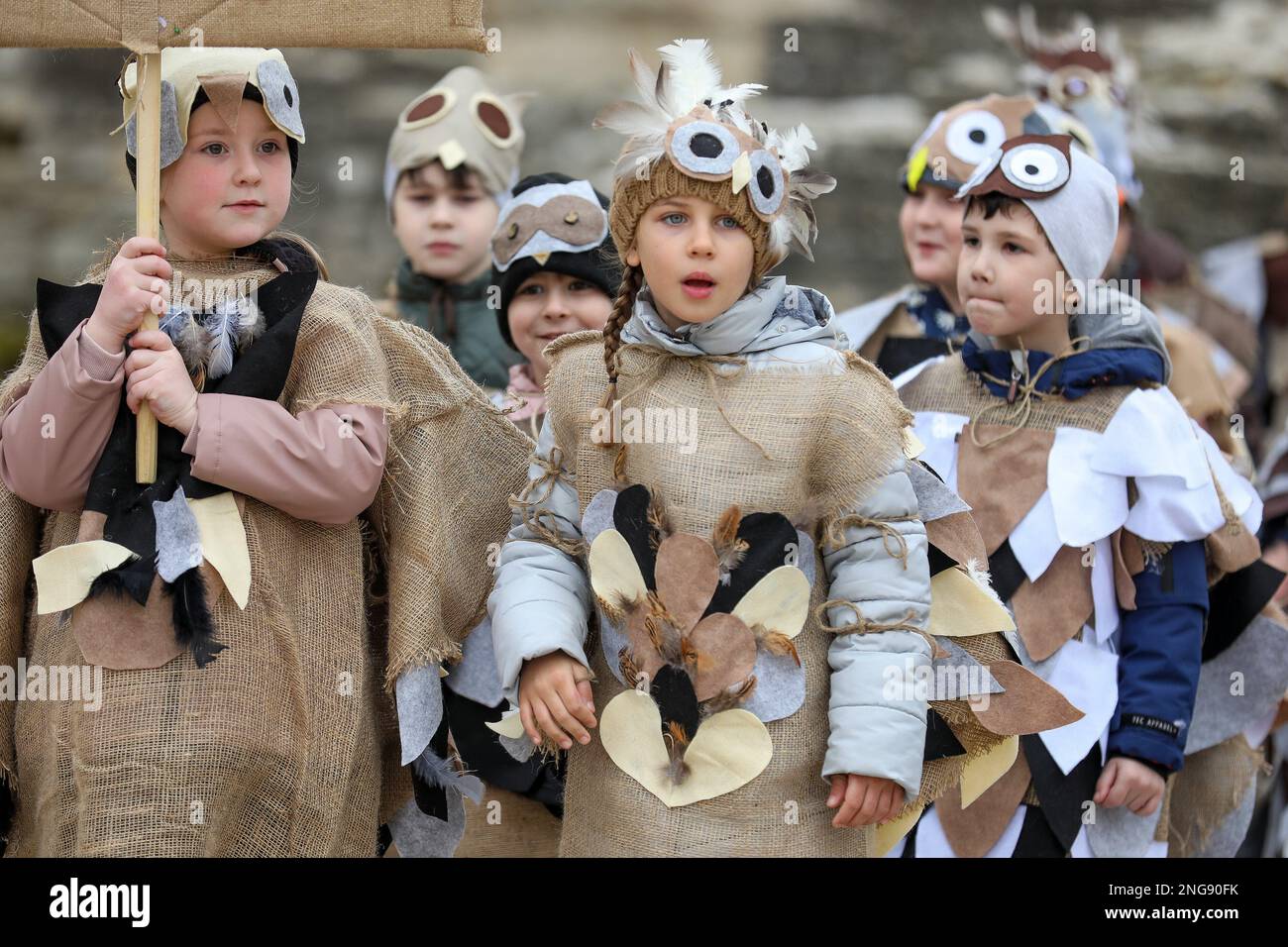 Pula 17. Februar 2023. Kinder nehmen am 17. Februar 2023 an einem Kinderkarneval in der Arena Pula in Pula, Kroatien, Teil. Kredit: Srecko Niketic/PIXSELL via Xinhua/Alamy Live News Stockfoto