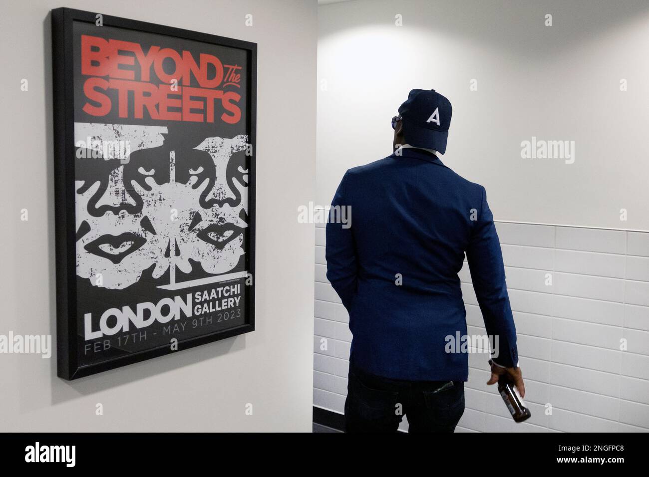 Die Eröffnung der Graffiti-Kunstausstellung 'Beyond the Streets' in der Saatchi Gallery London UK 16/2/23 Stockfoto
