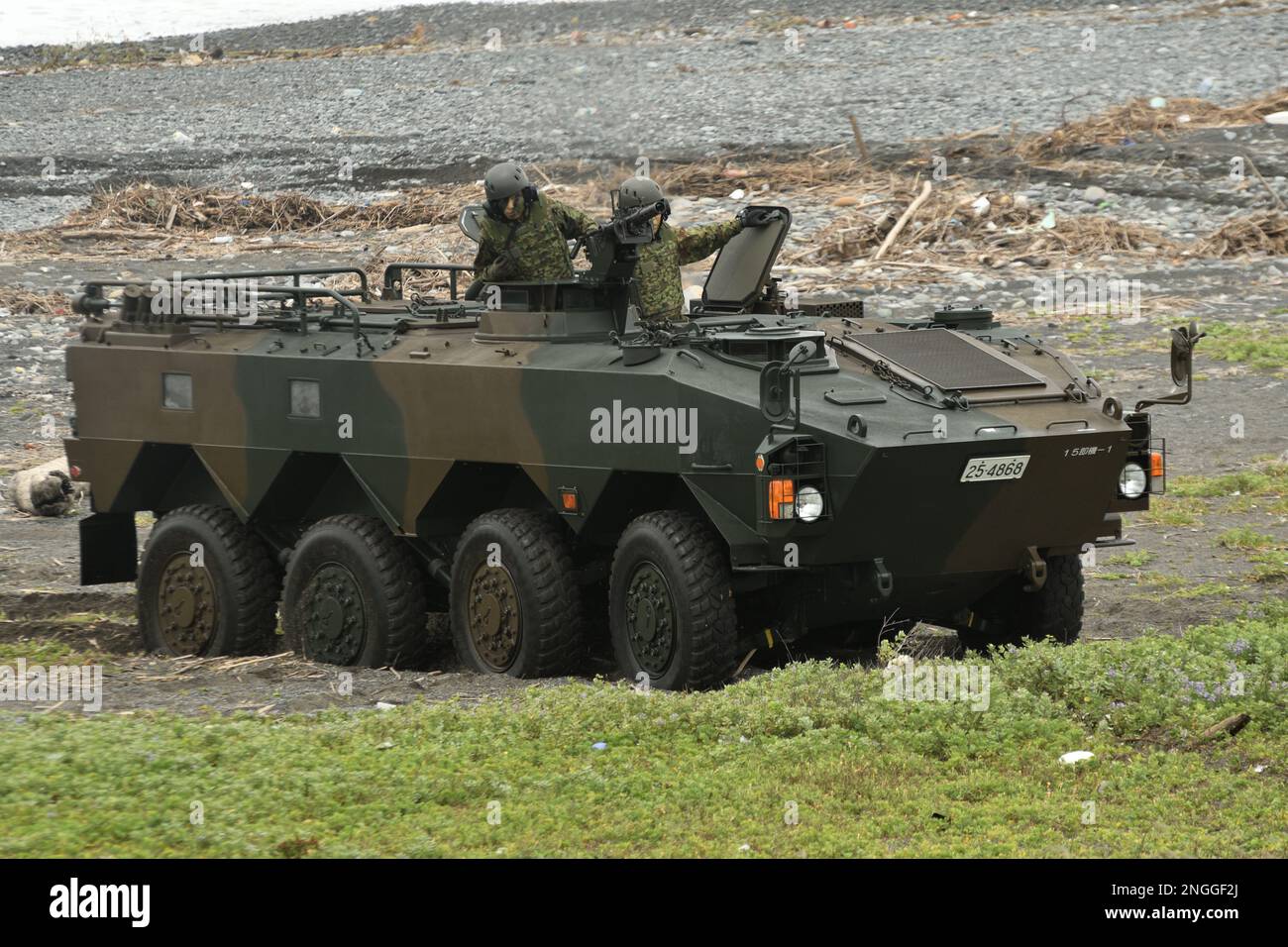 Präfektur Shizuoka, Japan - 07. Juli 2018: Japan Ground Self-Defense Force Typ-96, gepanzerter Personentransporter auf Rädern. Stockfoto
