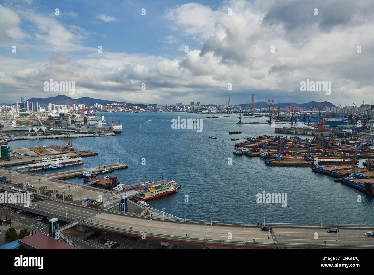 Hafen von Busan größter Hafen in Südkorea am 15. Februar 2023 Stockfoto
