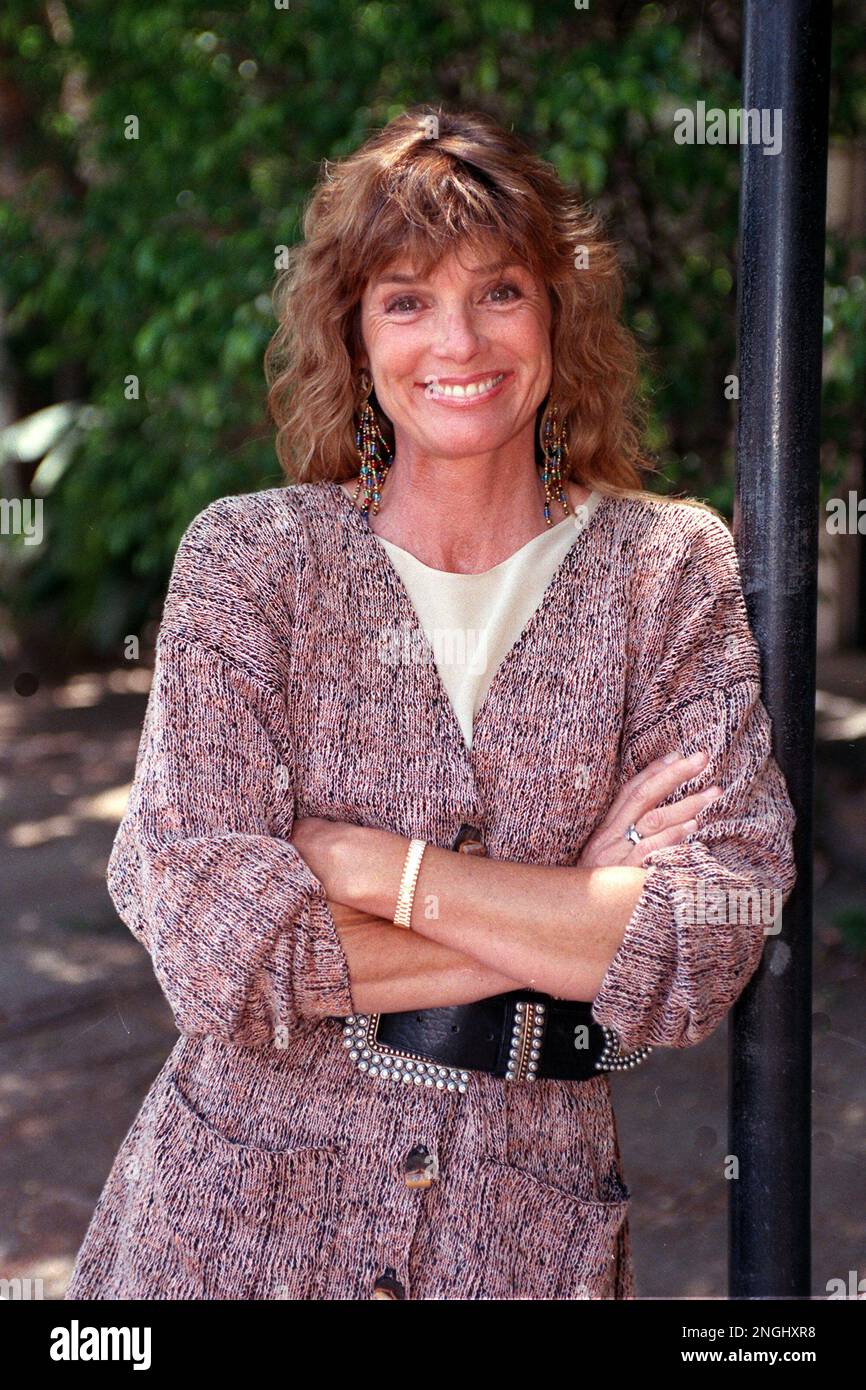 Actress Katherine Ross poses in Los Angeles, Calif., on June 17, 1991. (AP Photo/Julie Markes) Stockfoto