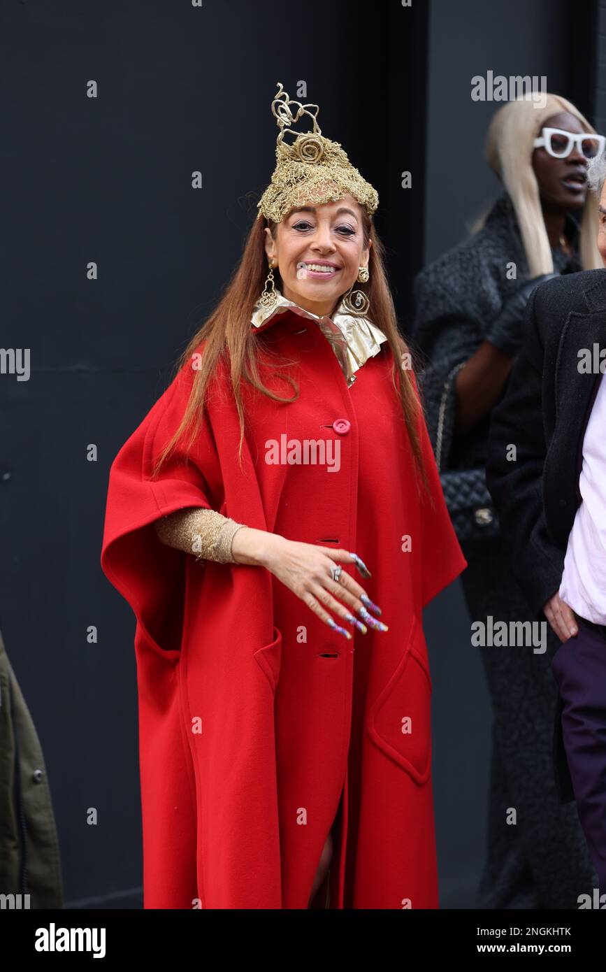 London Fashion Week - Street Style. London, Vereinigtes Königreich, 17. Februar 2023. Alla Bogdanovic/Alamy Live News Stockfoto