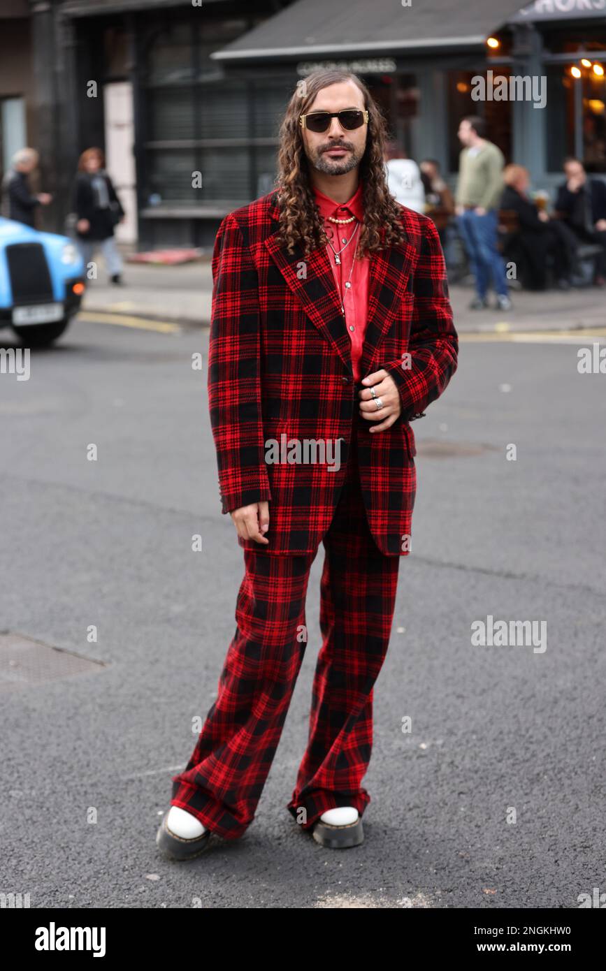 London Fashion Week - Street Style. London, Vereinigtes Königreich, 17. Februar 2023. Alla Bogdanovic/Alamy Live News Stockfoto