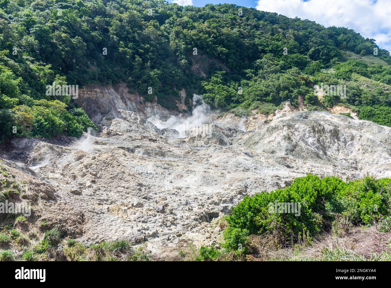 Erdwärmegebiet Sulphur Springs (Soufriere Drive im Vulkan), Malgretoute, Soufrière District, Saint Lucia, Lesser Antillen, Karibik Stockfoto