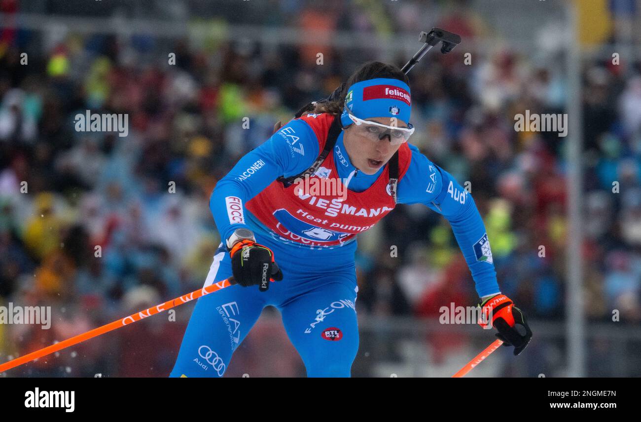 Oberhof, Deutschland. 18. Februar 2023. Biathlon: Weltmeisterschaft, Relais 4 x 6 km, Frauen. Lisa Vittozzi aus Italien auf der Rennstrecke. Kredit: Hendrik Schmidt/dpa/Alamy Live News Stockfoto