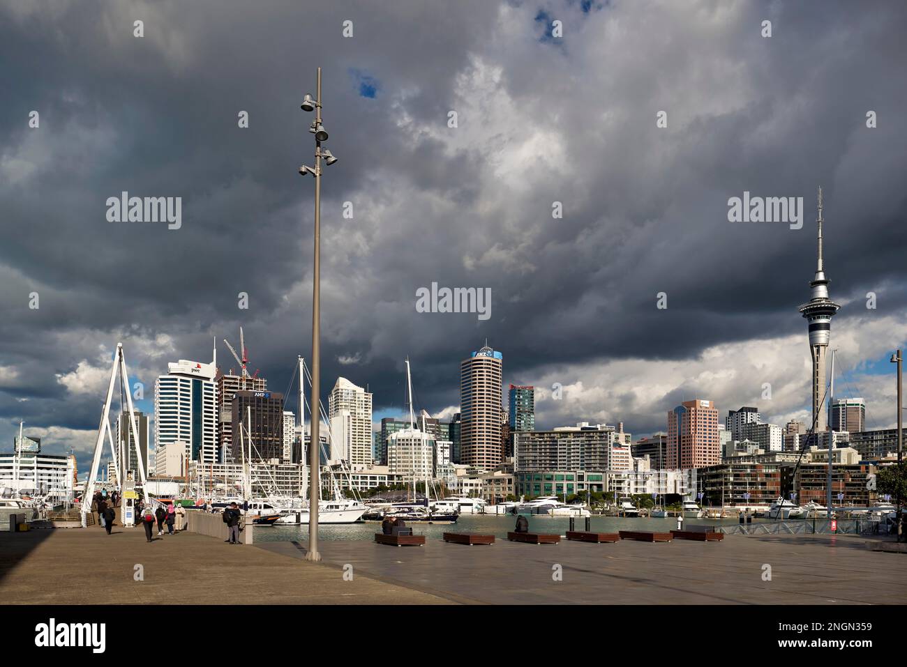 Auckland, Neuseeland. Die Skyline vom Viaduct Harbour Stockfoto