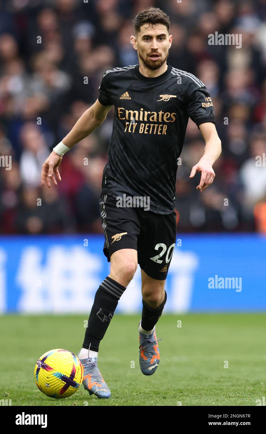 Birmingham, Großbritannien. 18. Februar 2023. Jorginho von Arsenal während des Premier League-Spiels im Villa Park, Birmingham. Der Bildausdruck sollte lauten: Darren Staples/Sportimage Credit: Sportimage/Alamy Live News Stockfoto