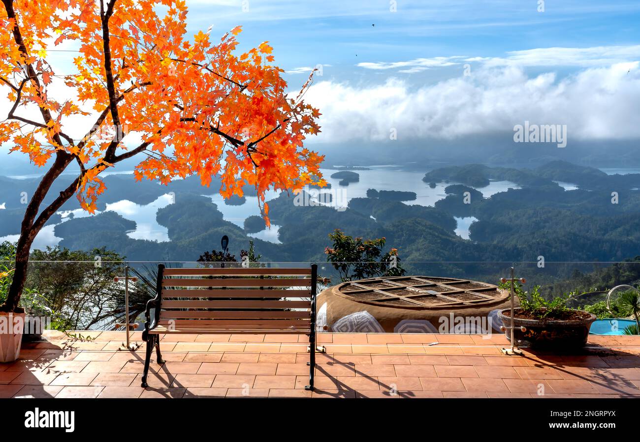 Eine dekorierte Miniatur im Tourismusviertel Ta Dung Lake, Gia Nghia Stadt, Dak Nong Provinz, Vietnam Stockfoto