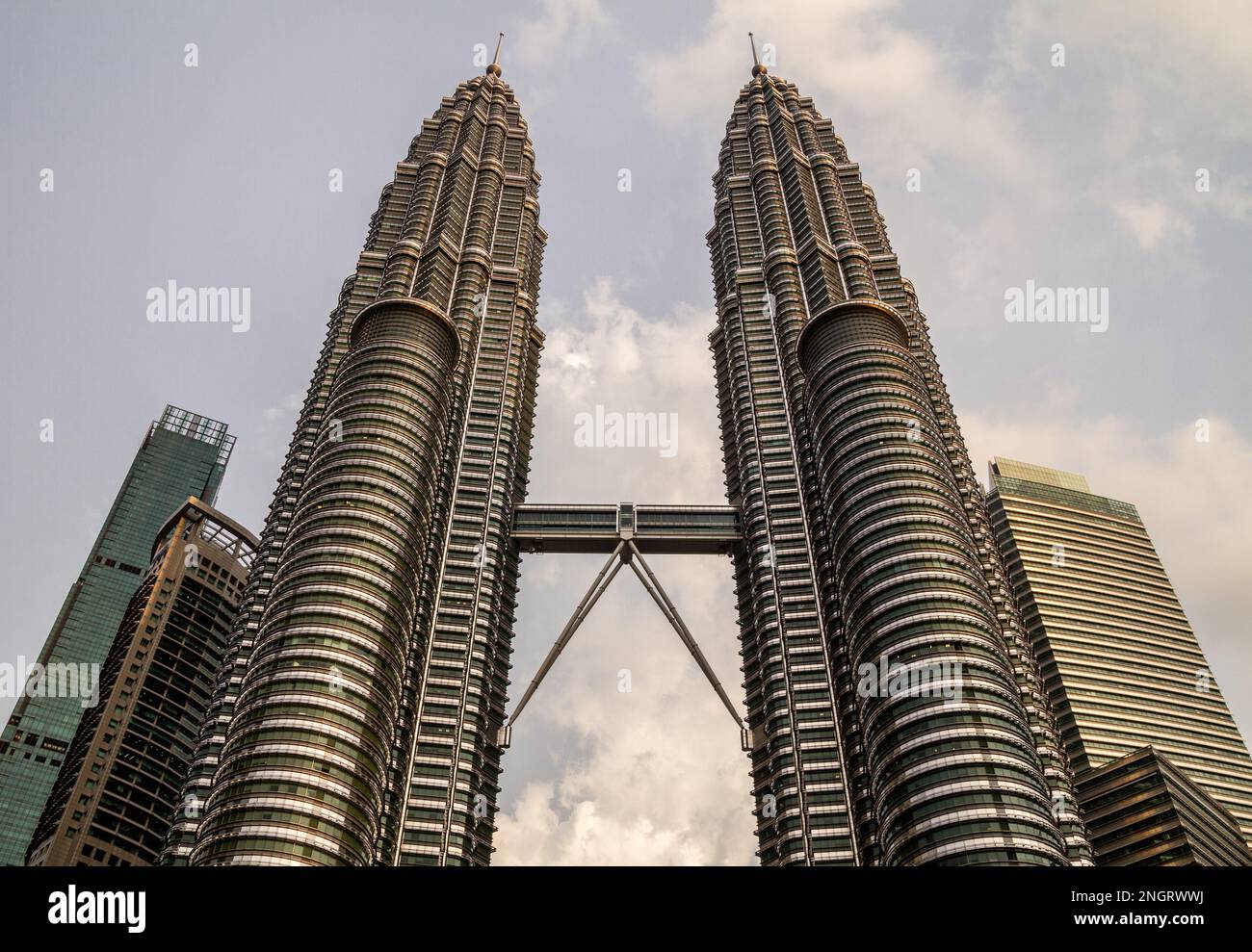 Petronas Towers, berühmte Zwillingshochhäuser in Kuala Lumpur, Malaysia. Stockfoto