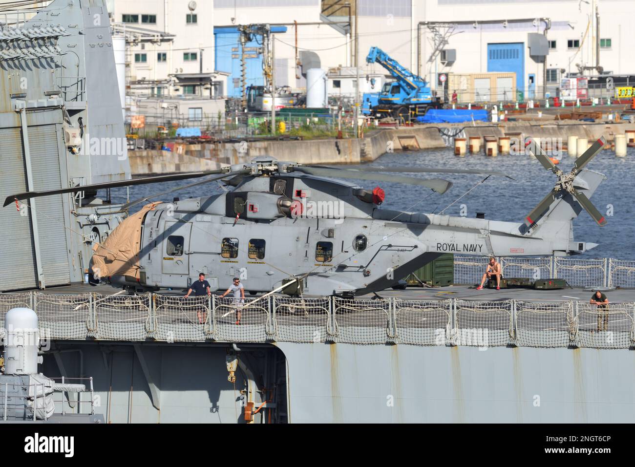 Präfektur Kanagawa, Japan - 23. August 2021: Royal Navy AgustaWestland Merlin HC4 Utility Helicopter. Stockfoto
