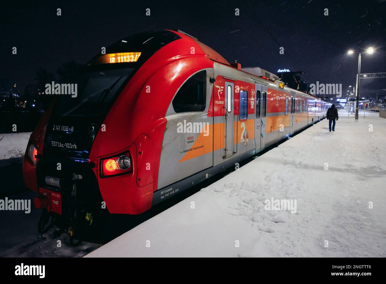Polregio-Zug am Warszawa-Bahnhof Glowna in Warschau, Hauptstadt von Polen Stockfoto