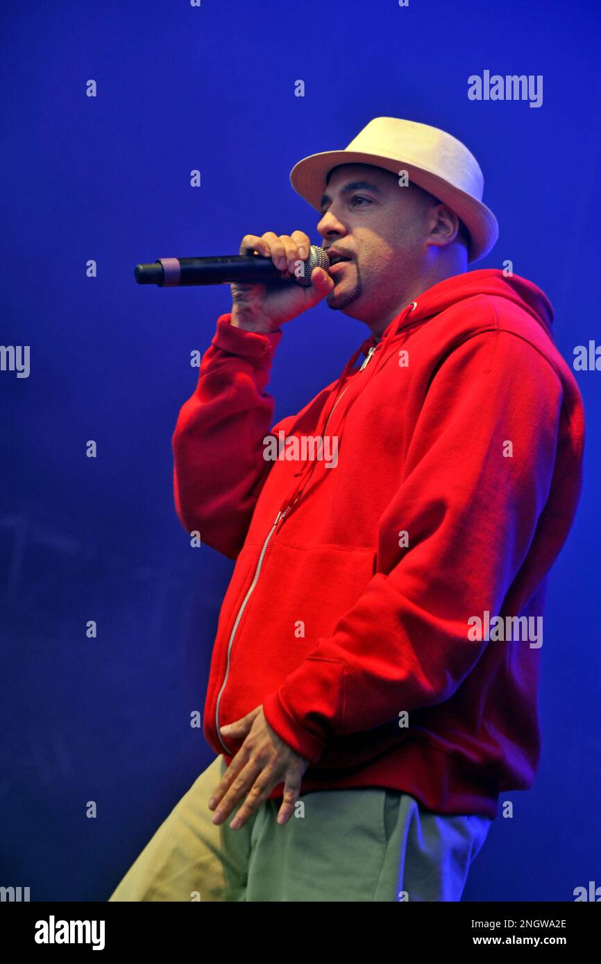 Der belgische Rapper Akro lebt in Brüssel | Akro l'Ex-Leader du Groupe ...