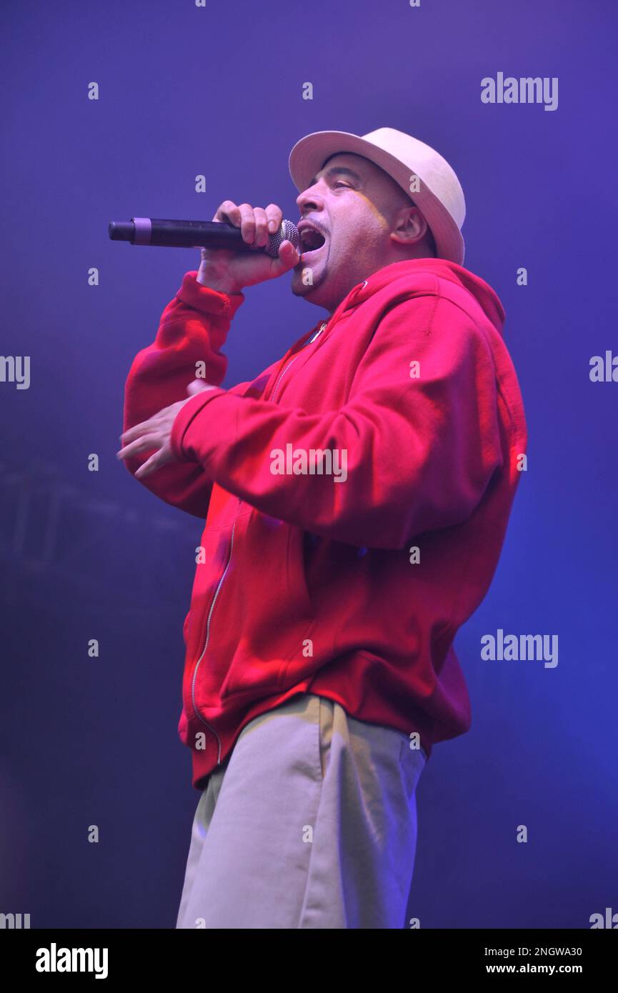 Der belgische Rapper Akro lebt in Brüssel | Akro l'Ex-Leader du Groupe ...