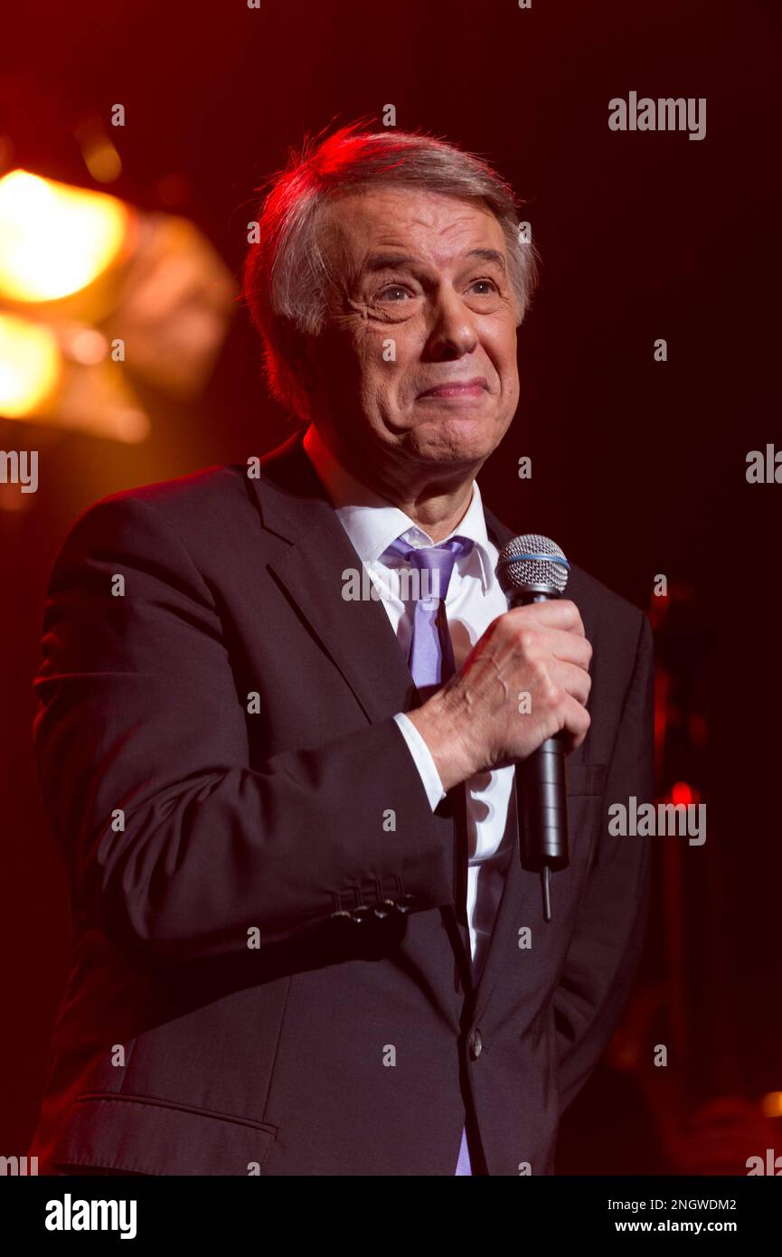 Adamo fete ses 50 ans de carriere et ses 70 ans au Cirque Royal